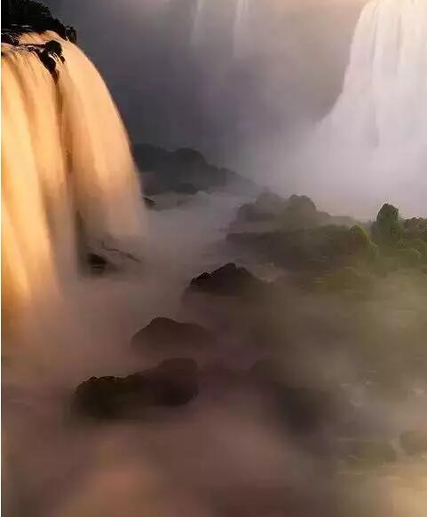 水到绝处是风景,人到绝境是重生