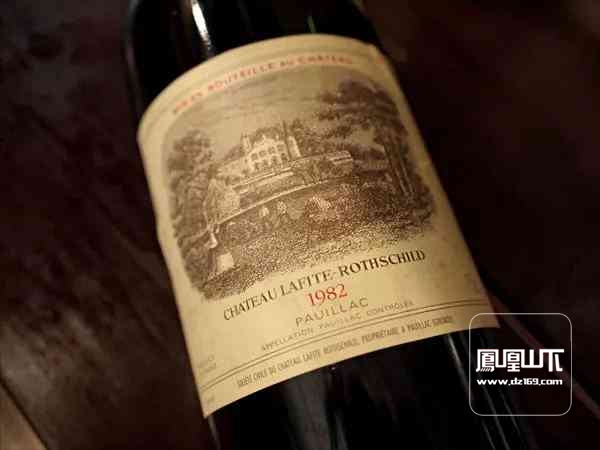 本篇文章主要围绕1982年拉菲古堡红葡萄酒(chateau lafite rothschild