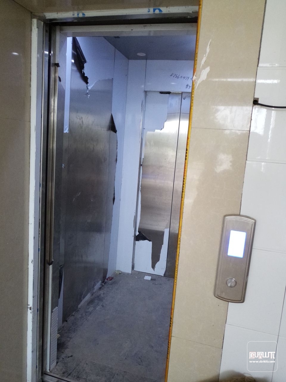 达州大树镇景升项目部修的房子电梯恐怖 - 今日达州