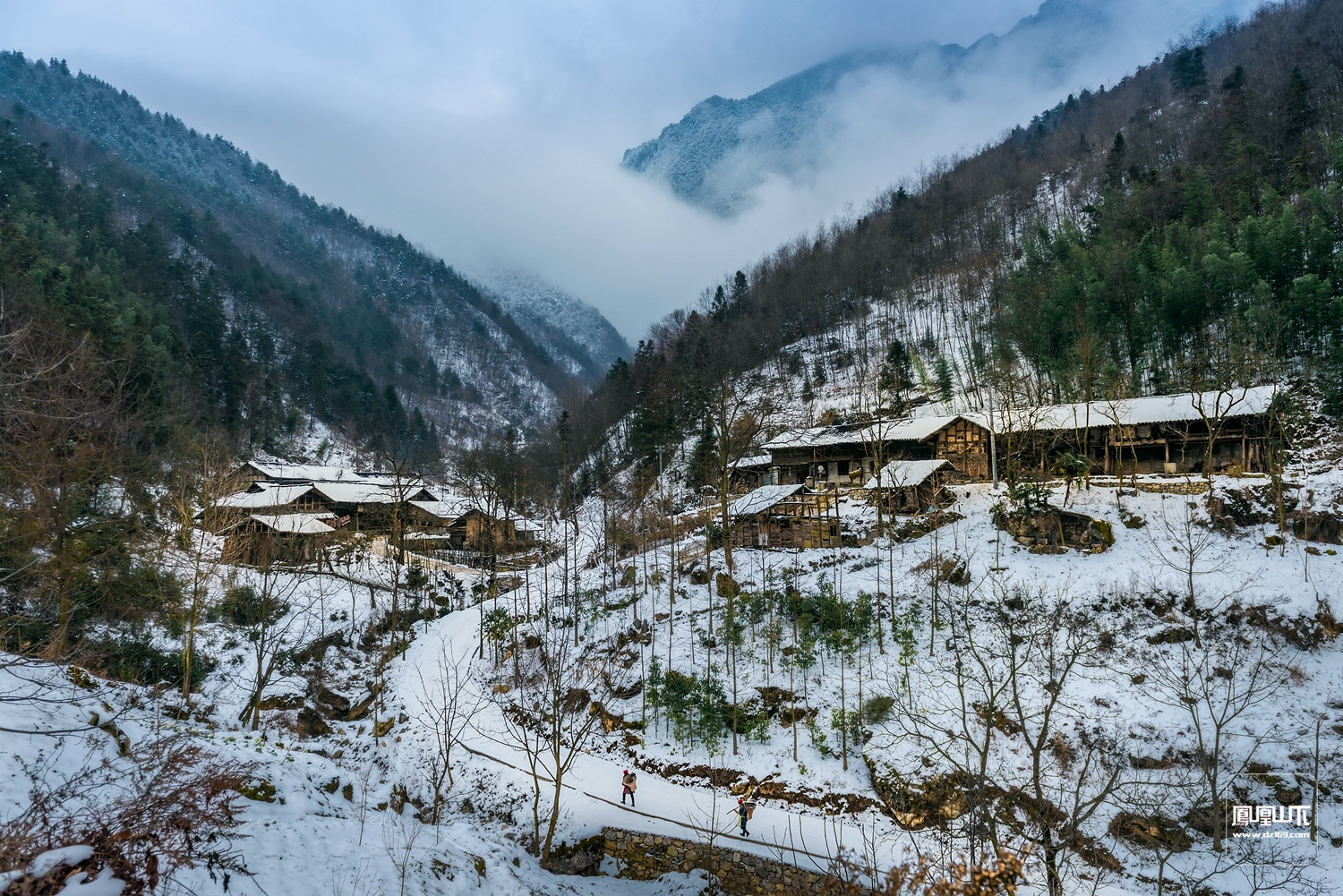 万源梨树乡蒿坝横山子雪景