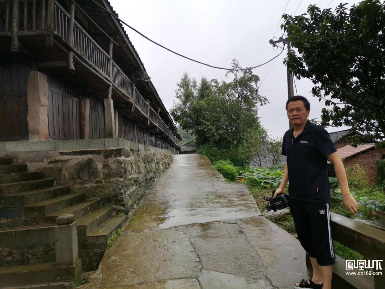 傻儿师长住过的古村落,通川金石震撼呈现(视频 组图)