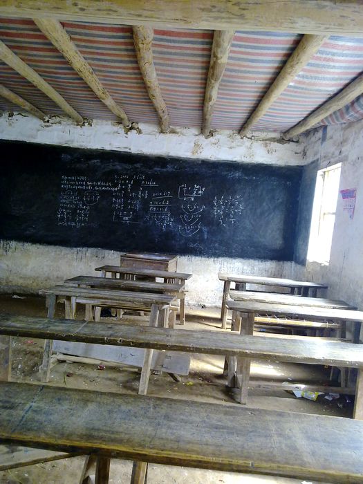 贫困山区学校照片图片
