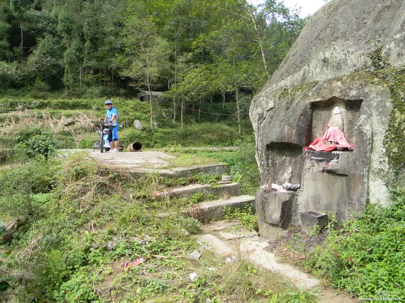 达州骑行者★骑行龙滩乡,探访中山寺古刹遗址