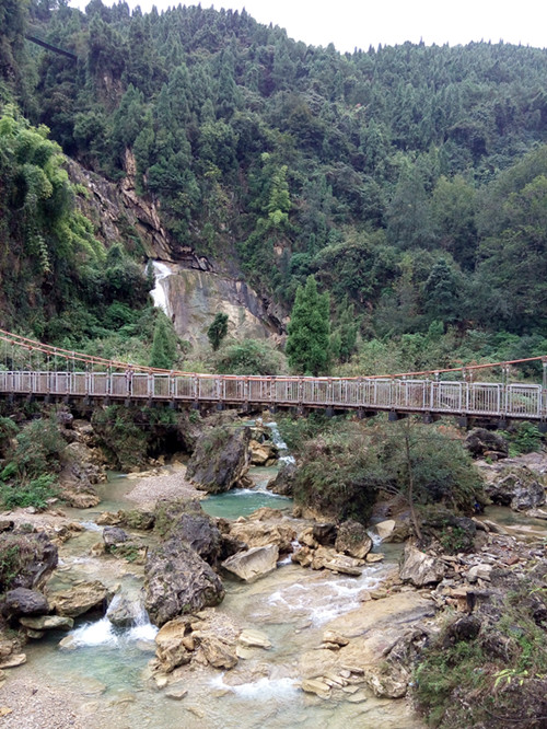 渠縣賨人谷假日酒店景區風景 - 達州汽車 - 鳳凰山下 - powered by