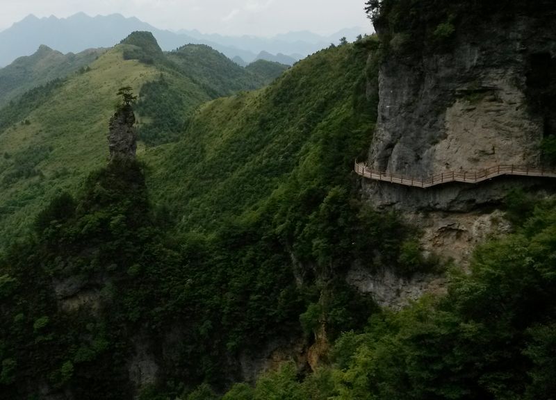 题万源八台山独秀峰 