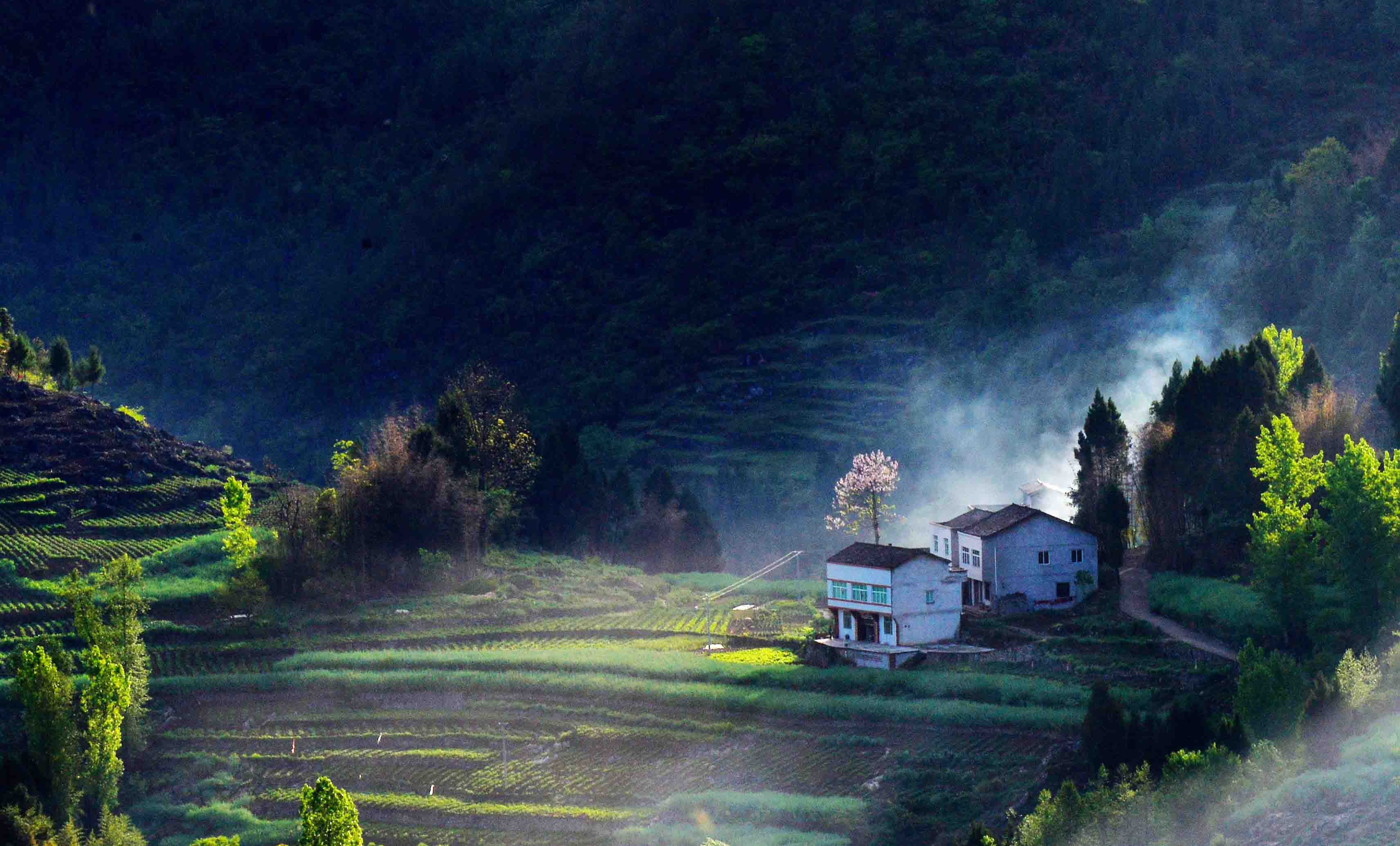 幽静山村图片图片