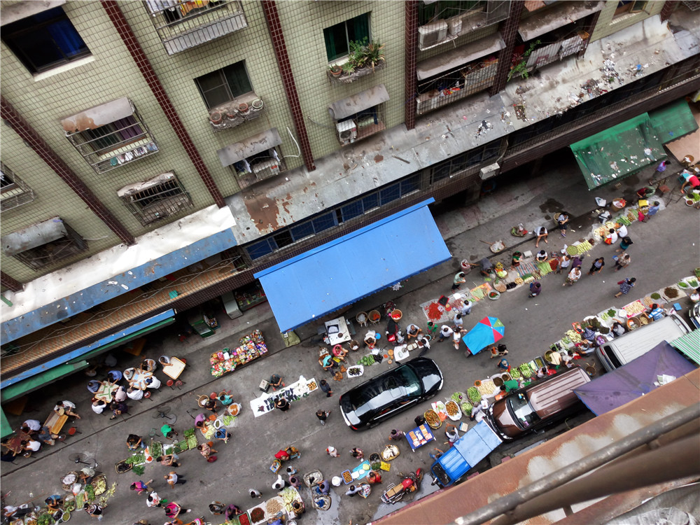 城管不作为—南外三岔路口和平巷(麻将街)已经变成菜市场了