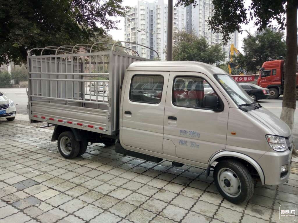 長安跨越單排雙排小貨車優惠活動開始了