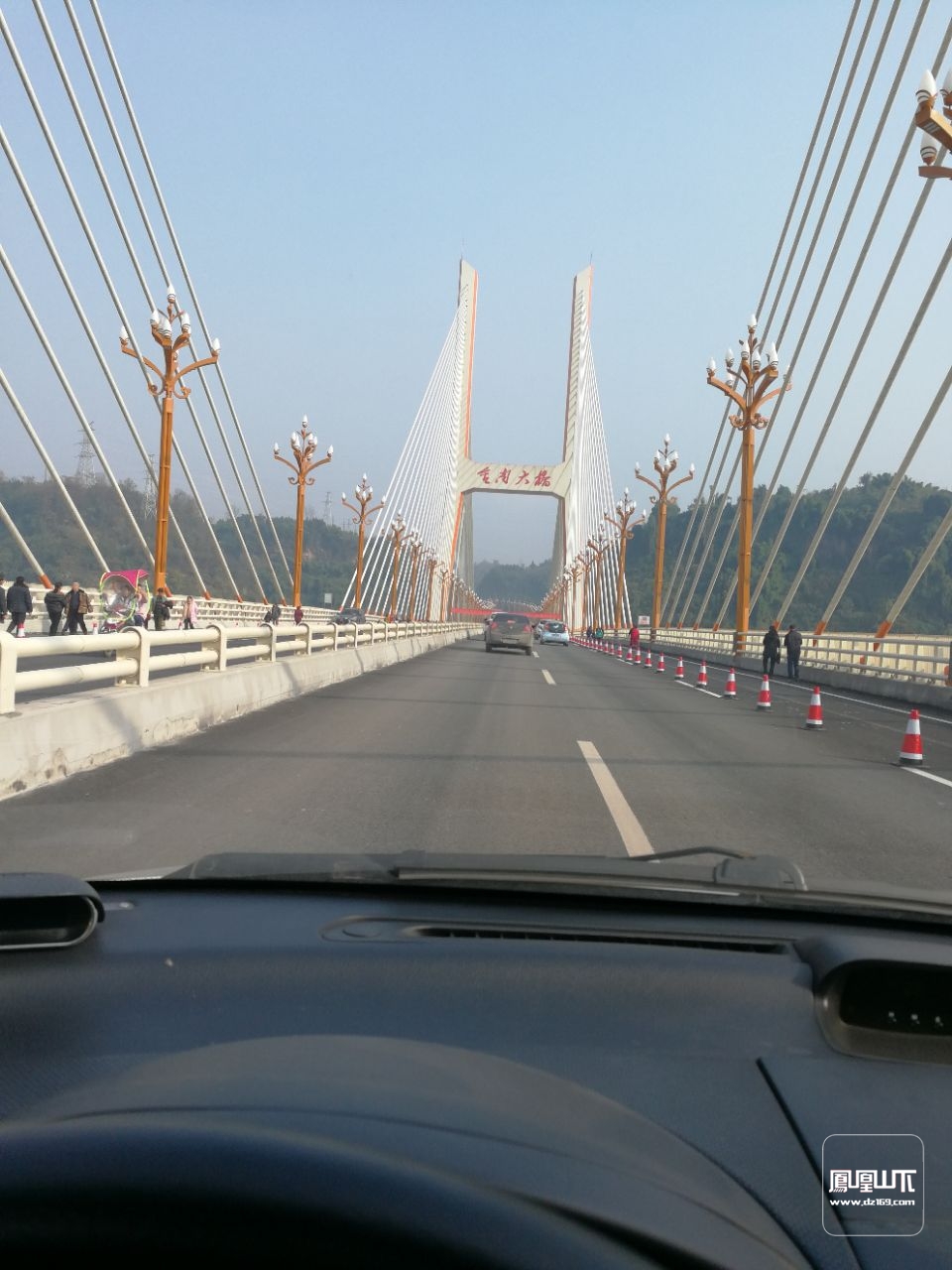 金南大桥 今日达州 凤凰山下 www.dz19.net