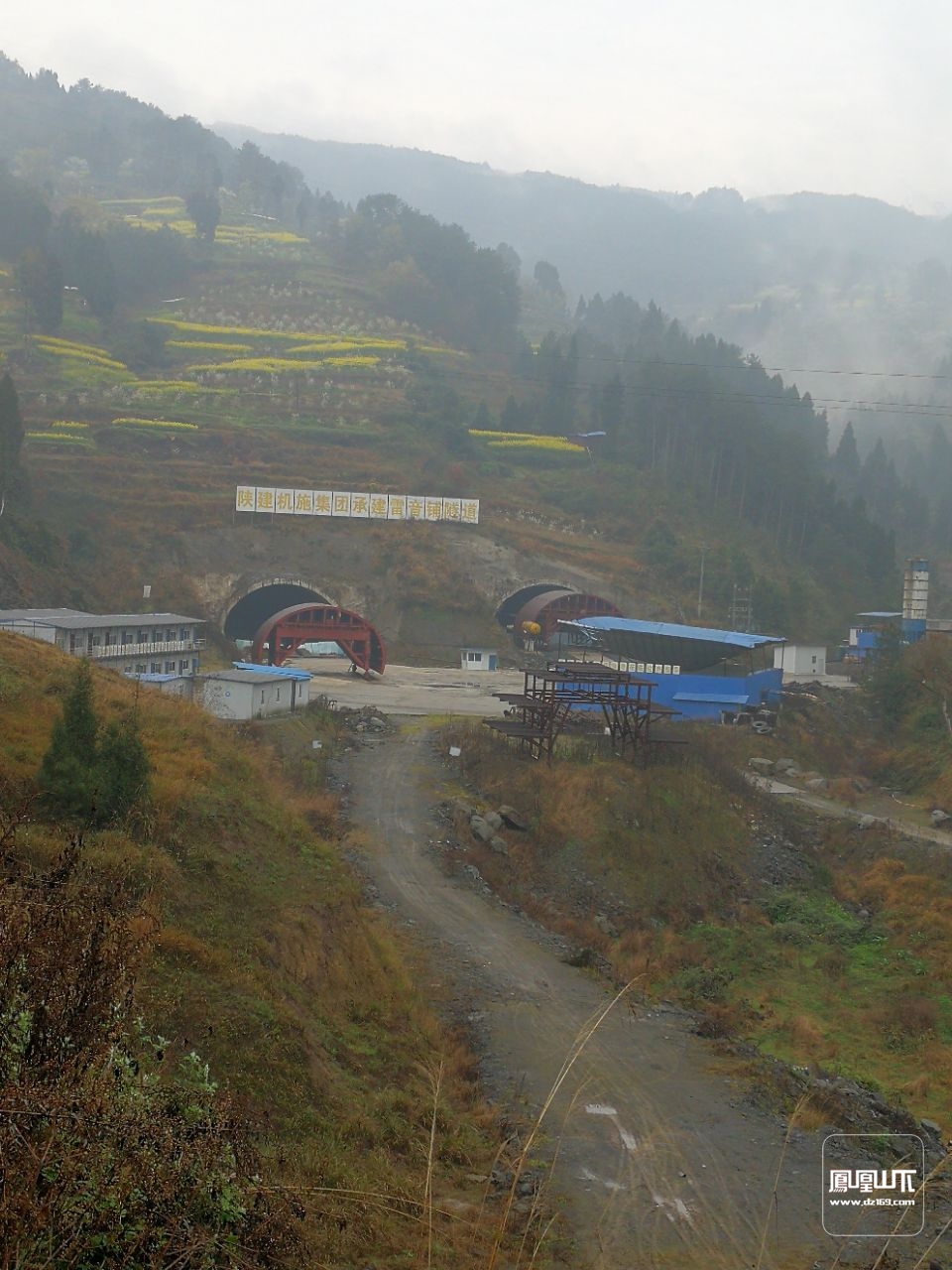 雷音铺隧道怎么停工了?